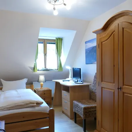 Altstadt-hotel Zum Hechten Hotel 3*