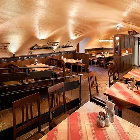 Altstadt-hotel Zum Hechten Фюссен