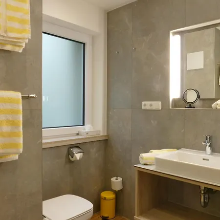 Altstadt-hotel Zum Hechten 3* Fussen